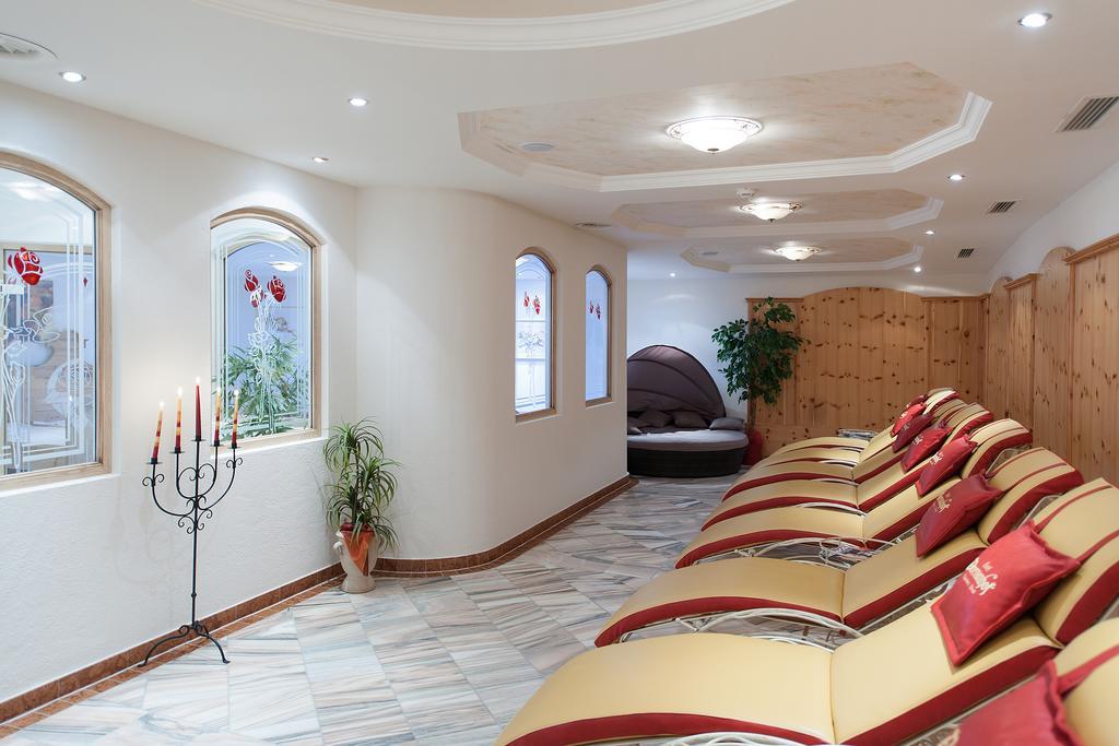 Hotel Dornauhof Finkenberg Bagian luar foto