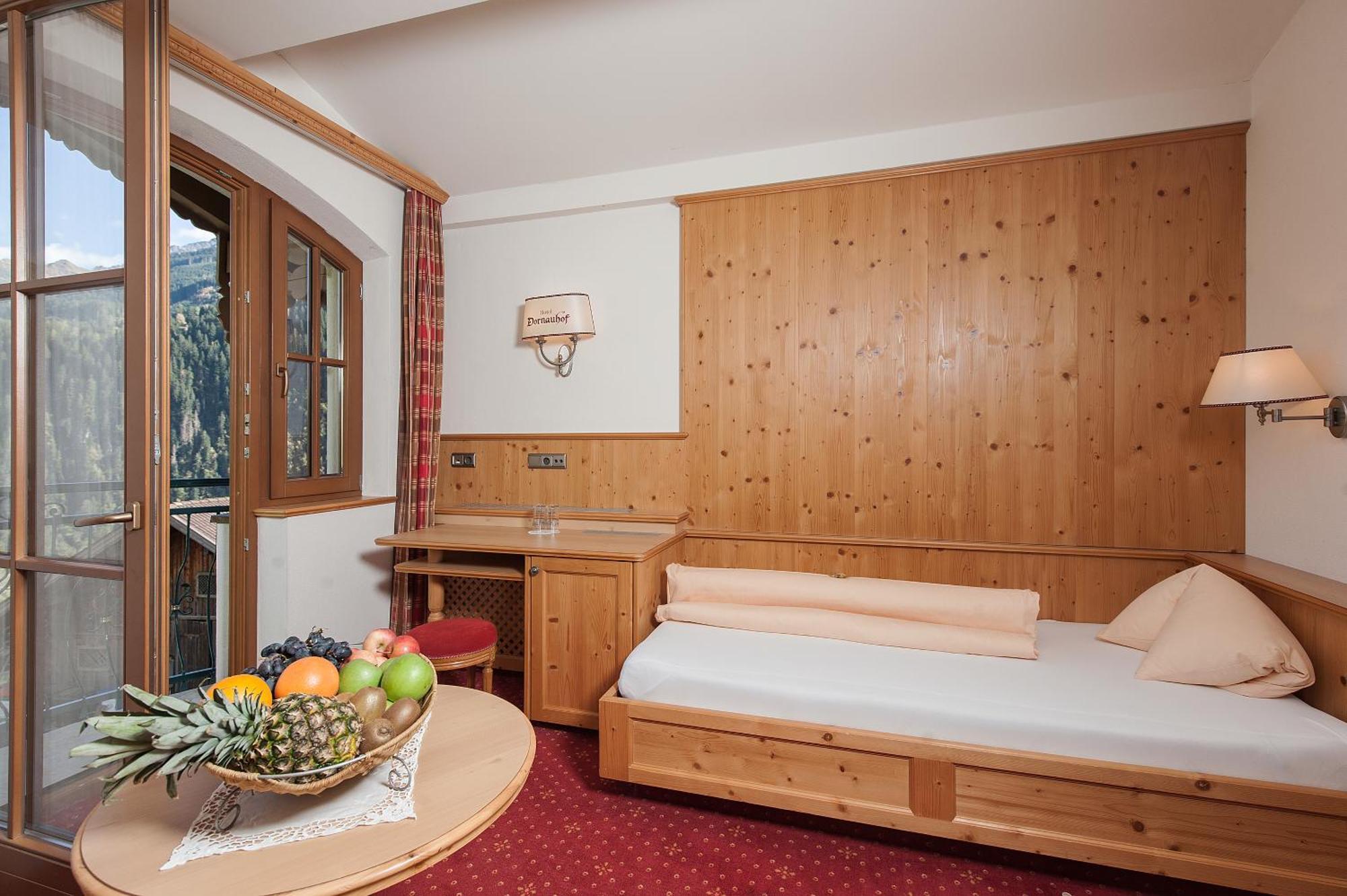 Hotel Dornauhof Finkenberg Ruang foto