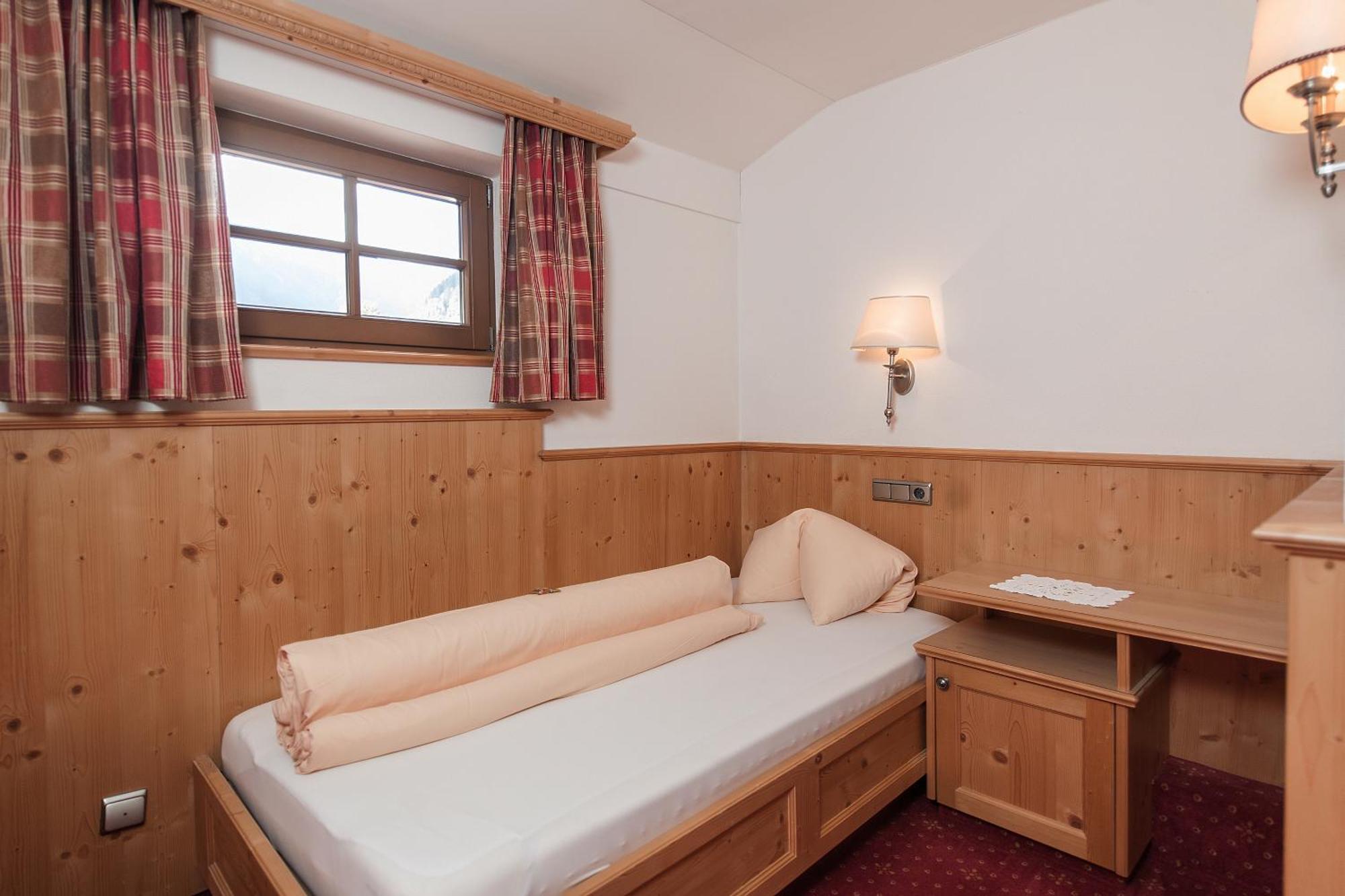 Hotel Dornauhof Finkenberg Ruang foto