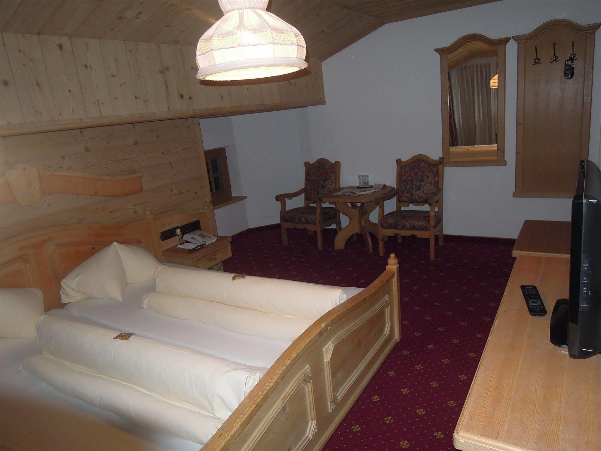 Hotel Dornauhof Finkenberg Bagian luar foto